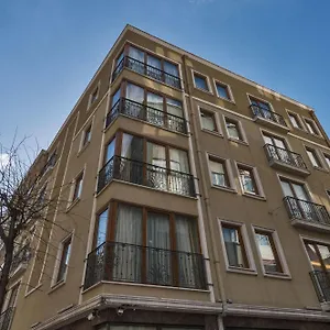 https://alphonse-hotel.istanbul-turkeyhotels.com